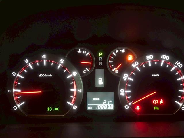 ヴェルファイア ２．４Ｚ　プラチナセレクションＩＩ　車検整備２年付　車両保証１年　社外ホイール　エアロ　リヤモニター　両側スライド電動　電動ミラ　テレビ　ナビ　ＥＴＣ　バックカメラ　パワーステアリング　電動バックドア　バックモニタ　１００Ｖ電源　ＡＢＳ（9枚目）