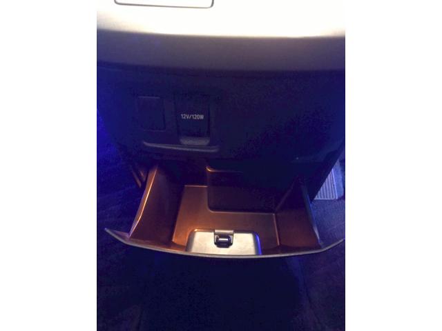ヴェルファイア ２．４Ｚ　プラチナセレクションＩＩ　車検整備２年付　車両保証１年　社外ホイール　エアロ　リヤモニター　両側スライド電動　電動ミラ　テレビ　ナビ　ＥＴＣ　バックカメラ　パワーステアリング　電動バックドア　バックモニタ　１００Ｖ電源　ＡＢＳ（13枚目）
