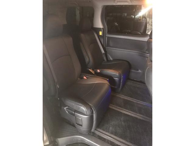 ヴェルファイア ２．４Ｚ　プラチナセレクションＩＩ　車検整備２年付　車両保証１年　社外ホイール　エアロ　リヤモニター　両側スライド電動　電動ミラ　テレビ　ナビ　ＥＴＣ　バックカメラ　パワーステアリング　電動バックドア　バックモニタ　１００Ｖ電源　ＡＢＳ（16枚目）