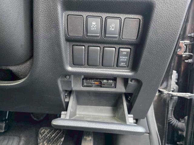 エルグランド 250ハイウェイスター 車検整備2年付 車両保証1年 ナビ TV パワーウィンドウ 電動スライドドア ETC パワステ アルミホイール ワンオナ車 リヤモニター リヤエアコン(19枚目)