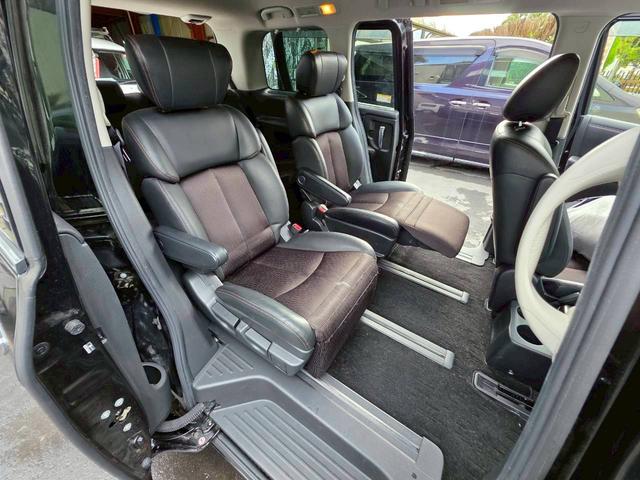 エルグランド 250ハイウェイスター 車検整備2年付 車両保証1年 ナビ TV パワーウィンドウ 電動スライドドア ETC パワステ アルミホイール ワンオナ車 リヤモニター リヤエアコン(25枚目)