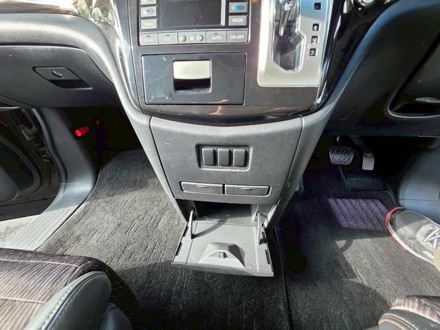 エルグランド 250ハイウェイスター 車検整備2年付 車両保証1年 ナビ TV パワーウィンドウ 電動スライドドア ETC パワステ アルミホイール ワンオナ車 リヤモニター リヤエアコン(50枚目)