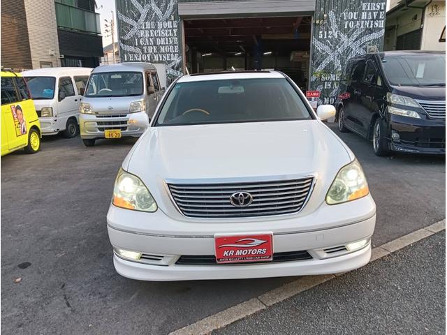 セルシオ C仕様 インテリアセレクション 車検整備付 車両保証 本革 ヒーター 地デジTV エアバッグ Bモニター エアーシート TVナビ ムーンルーフ 電動格納ミラー アルミホイール オートライト パワーシート エアサス ETC キーフリー(4枚目)