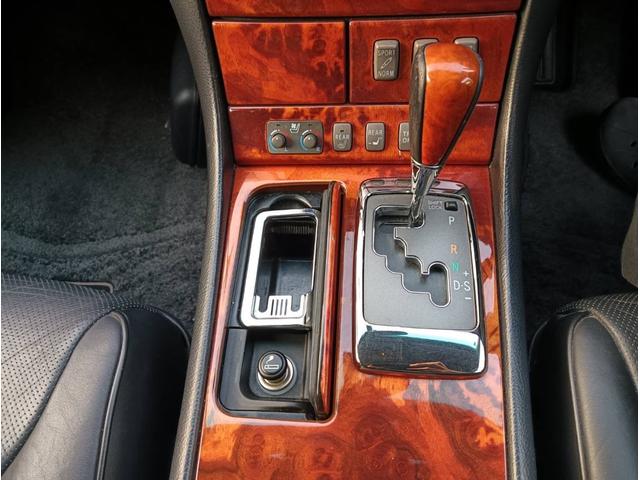 セルシオ C仕様 インテリアセレクション 車検整備付 車両保証 本革 ヒーター 地デジTV エアバッグ Bモニター エアーシート TVナビ ムーンルーフ 電動格納ミラー アルミホイール オートライト パワーシート エアサス ETC キーフリー(25枚目)