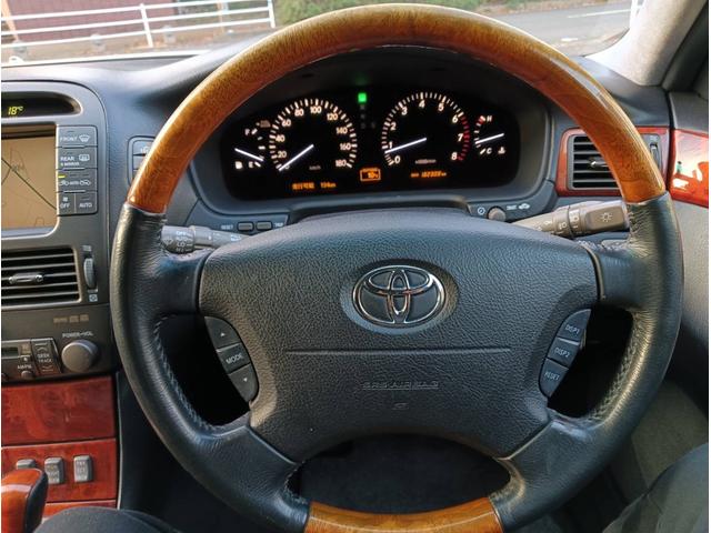 セルシオ C仕様 インテリアセレクション 車検整備付 車両保証 本革 ヒーター 地デジTV エアバッグ Bモニター エアーシート TVナビ ムーンルーフ 電動格納ミラー アルミホイール オートライト パワーシート エアサス ETC キーフリー(26枚目)