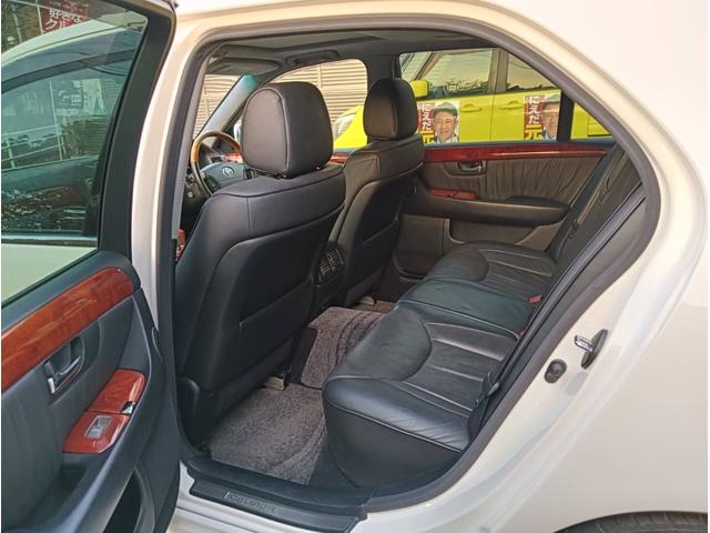 セルシオ C仕様 インテリアセレクション 車検整備付 車両保証 本革 ヒーター 地デジTV エアバッグ Bモニター エアーシート TVナビ ムーンルーフ 電動格納ミラー アルミホイール オートライト パワーシート エアサス ETC キーフリー(28枚目)