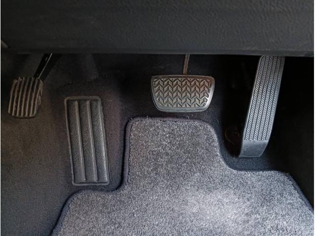 セルシオ C仕様 インテリアセレクション 車検整備付 車両保証 本革 ヒーター 地デジTV エアバッグ Bモニター エアーシート TVナビ ムーンルーフ 電動格納ミラー アルミホイール オートライト パワーシート エアサス ETC キーフリー(35枚目)