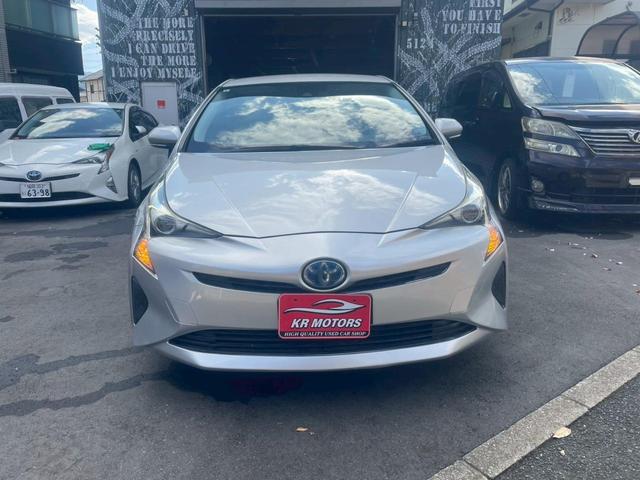 プリウス Sセーフティプラス 車検整備2年付 車両保証1年 ナビ アルミホイール TV Btオーディオ 電動ミラー 禁煙 衝突安全ボディ Aライト 1セグ Bモニター LEDライト スマートKEY ナビTV 横滑り防止機能 PW(2枚目)