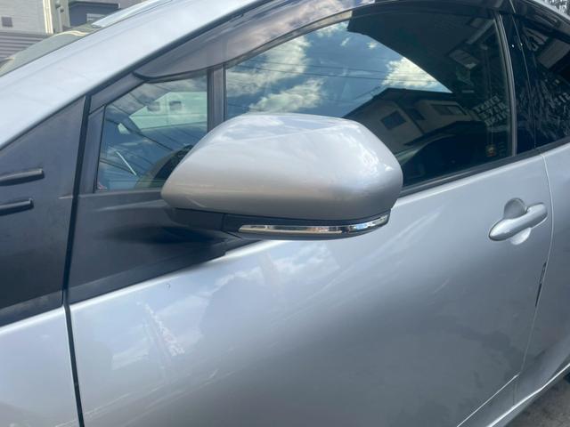 プリウス Sセーフティプラス 車検整備2年付 車両保証1年 ナビ アルミホイール TV Btオーディオ 電動ミラー 禁煙 衝突安全ボディ Aライト 1セグ Bモニター LEDライト スマートKEY ナビTV 横滑り防止機能 PW(24枚目)