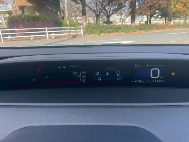 プリウス Sセーフティプラス 車検整備2年付 車両保証1年 ナビ アルミホイール TV Btオーディオ 電動ミラー 禁煙 衝突安全ボディ Aライト 1セグ Bモニター LEDライト スマートKEY ナビTV 横滑り防止機能 PW(30枚目)
