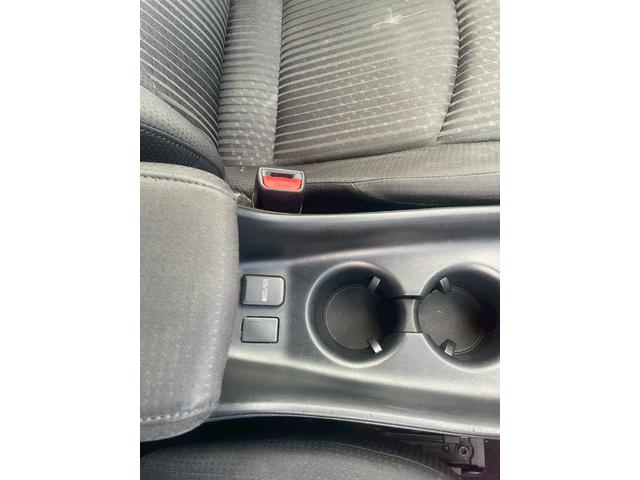 プリウス Sセーフティプラス 車検整備2年付 車両保証1年 ナビ アルミホイール TV Btオーディオ 電動ミラー 禁煙 衝突安全ボディ Aライト 1セグ Bモニター LEDライト スマートKEY ナビTV 横滑り防止機能 PW(40枚目)