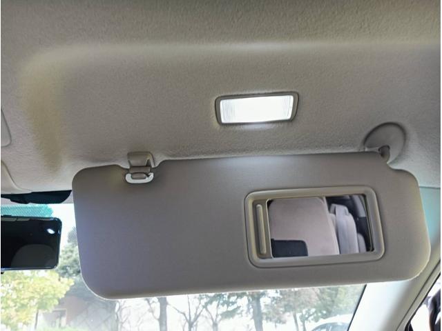 エスティマ ２．４アエラス　Ｇエディション　車検整備２年付　車両保証１年　ナビ　ＴＶ　Ｂｌｕｅｔｏｏｔｈ　リヤモニター　リヤエアコン　アルミホイール　ＥＴＣ　禁煙車　キーレスエントリー（12枚目）