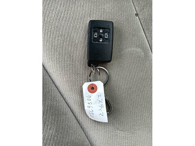 エスティマ ２．４アエラス　Ｇエディション　車検整備２年付　車両保証１年　ナビ　ＴＶ　Ｂｌｕｅｔｏｏｔｈ　リヤモニター　リヤエアコン　アルミホイール　ＥＴＣ　禁煙車　キーレスエントリー（30枚目）