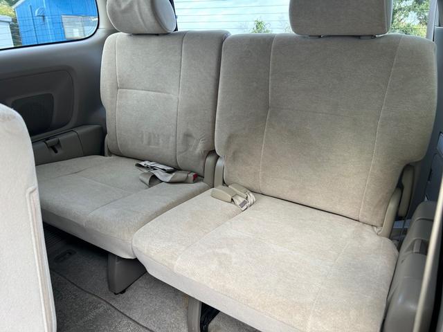 ノア Ｘ　リミテッド　車検２年付　地デジＴＶ　バックカメラ　ＥＴＣ　キーレスエントリー　両側電動スライドドア　ＨＩＤヘッドライト　ウッドコンビハンドル　ウッド調パネル（15枚目）