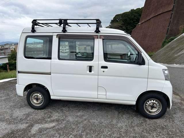 ハイゼットカーゴ スペシャル 4WD ハイルーフ ルーフキャリア オートマ車 エアコン パワーステアリング 運転席助手席エアバック 両側スライドドア(6枚目)