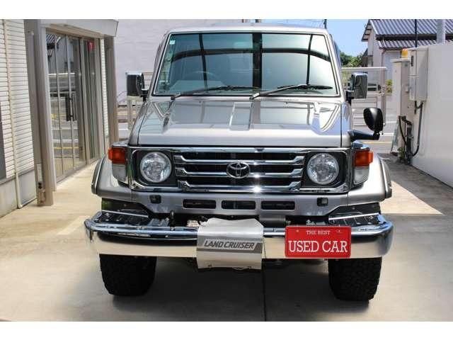 TOYOTA LAND CRUISER 70 ZX | 2004 | GRAY | 85000 km | details TOYOTA LAND CRUISER 70 ZX | 2004 | GRAY | 85000 km | details