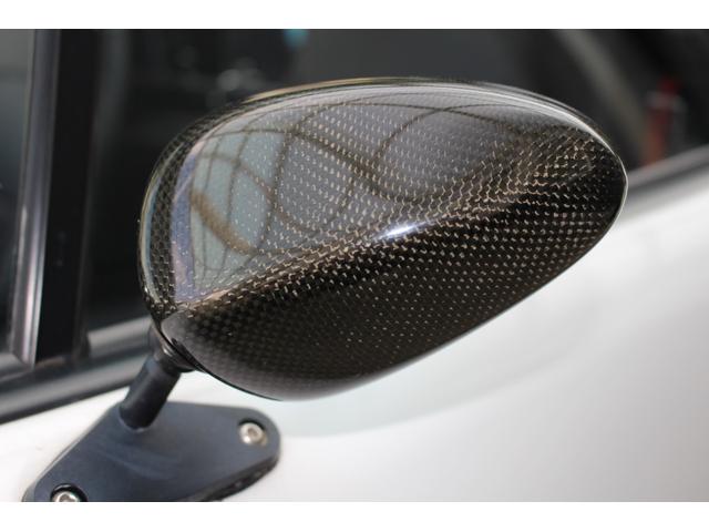 ユーノスロードスター １．６Ｓスペシャル　５速・デニム生地幌・マキシムワークスＥＸマニ・マフラー・ＴＥＩＮ車高調・ＲＡＹＳ１４インチアルミ・Ｄｅｆｉ追加メーター・軽量トランクリッド・パワーウインドウレス・保証書／取説／スペアキー有（10枚目）
