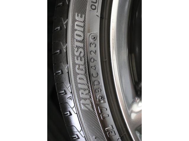 ＩＳ ＩＳ３００ｈ　Ｆスポーツ　２オーナー・禁煙車・本革パワーシート・純正ナビＴＶバックカメラ・色ソニックチタニウム・三眼ＬＥＤライト・安全装備・ＥＴＣ・保証書／取説／スペアキー有（12枚目）