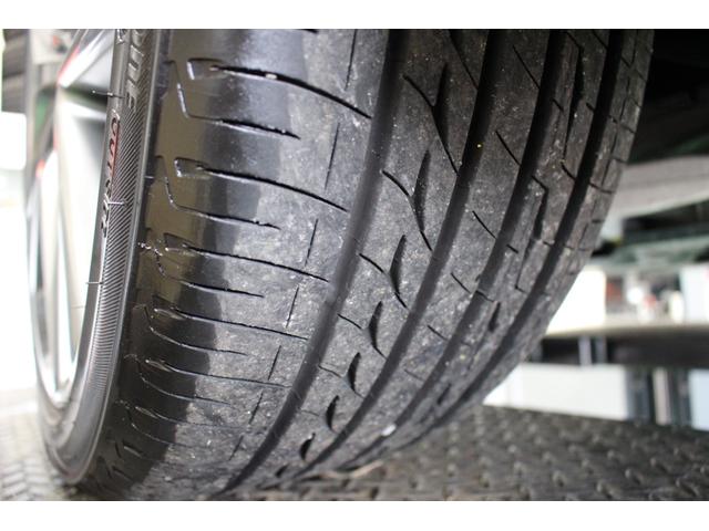 ＩＳ ＩＳ３００ｈ　Ｆスポーツ　２オーナー・禁煙車・本革パワーシート・純正ナビＴＶバックカメラ・色ソニックチタニウム・三眼ＬＥＤライト・安全装備・ＥＴＣ・保証書／取説／スペアキー有（18枚目）