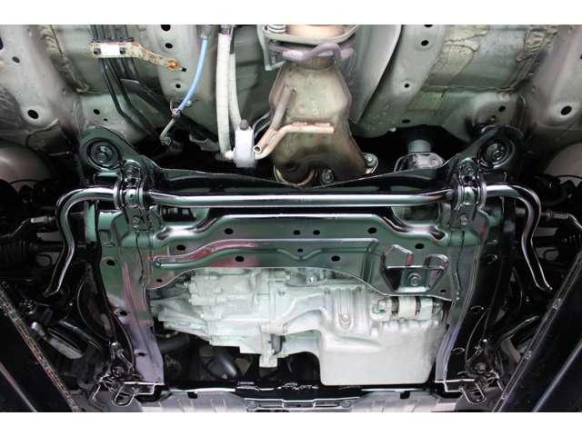 シビック タイプＲ　後期・１オーナー・禁煙車・フルノーマル・純正１８インチアルミ・ブレンボキャリパー・パイオニアスピーカー＆ウーハー・ＨＩＤライト・キーレス・ＥＴＣ・保証書／取説／スペアキー（32枚目）