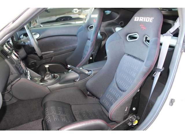 フェアレディＺ ３．７ＮＩＳＭＯ　ＮＩＳＭＯ専用エアロ・１９ＡＷ・ＨＫＳサクションパイプ・エアクリーナー・ＺｃａｒＺｅｒｏチタンマフラー・デフオイルクーラー・ＢＲＩＤＥシート・Ｄｅｆｉ追加メーター・Ｂカメラ・ＨＩＤ・ＥＴＣ・保証書（31枚目）