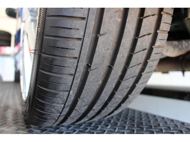 レガシィツーリングワゴン ツーリングワゴン２．０チューンドバイＳＴＩ　４ＷＤ　期・フルノーマル・６ＭＴ・ブレンボブレーキ・ＳＴＩフロントスポイラー・ＳＴＩ４本出マフラー・ＳＴＩ１８インチアルミ・ＢＩＬＳＴＥＩＮショック・プッシュスタート・ＨＩＤライト・ＥＴＣ・取説／スペアキー（17枚目）