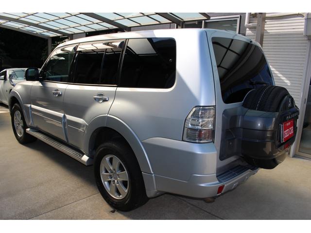 パジェロ ロング　エクシード　キーレス・ＨＩＤライト・ＥＴＣ・保証書／取説／スペアキー有り・下取り車（4枚目）