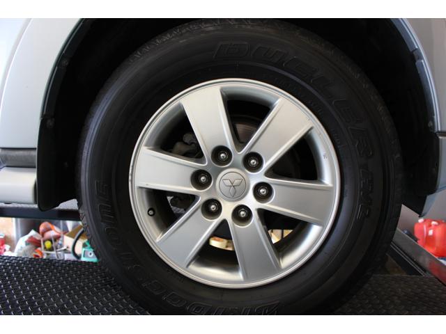 パジェロ ロング　エクシード　キーレス・ＨＩＤライト・ＥＴＣ・保証書／取説／スペアキー有り・下取り車（7枚目）