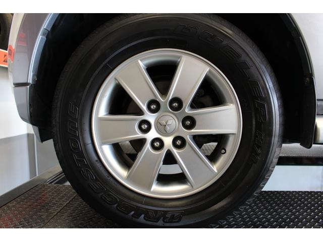 パジェロ ロング　エクシード　キーレス・ＨＩＤライト・ＥＴＣ・保証書／取説／スペアキー有り・下取り車（9枚目）