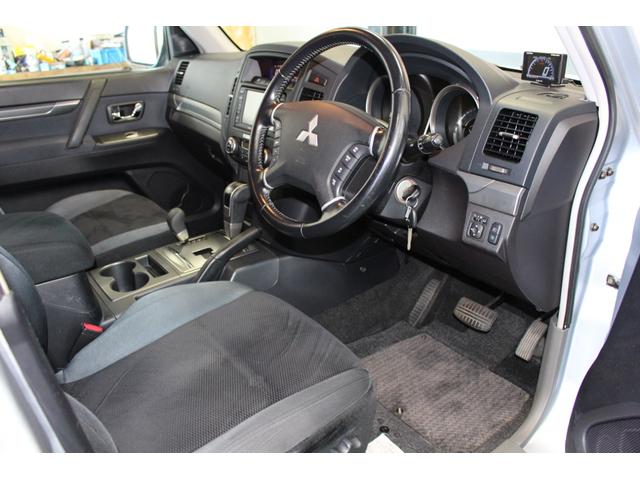 パジェロ ロング　エクシード　キーレス・ＨＩＤライト・ＥＴＣ・保証書／取説／スペアキー有り・下取り車（16枚目）