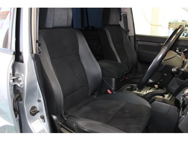 パジェロ ロング　エクシード　キーレス・ＨＩＤライト・ＥＴＣ・保証書／取説／スペアキー有り・下取り車（18枚目）