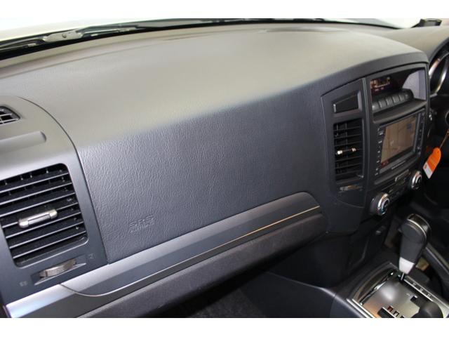 パジェロ ロング　エクシード　キーレス・ＨＩＤライト・ＥＴＣ・保証書／取説／スペアキー有り・下取り車（22枚目）