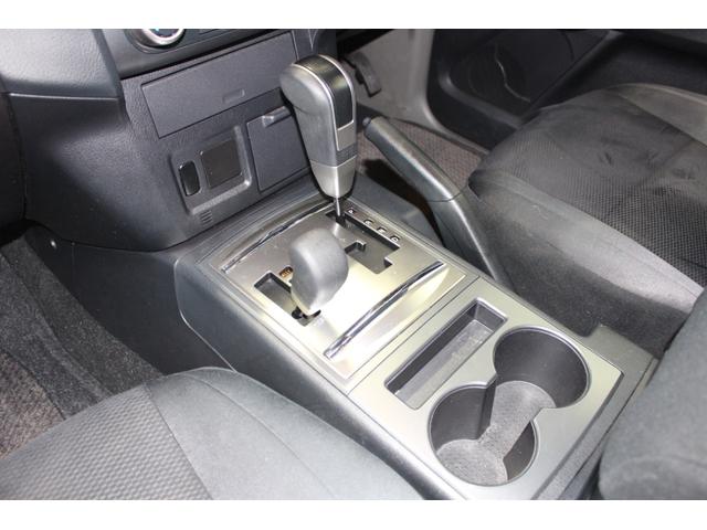 パジェロ ロング　エクシード　キーレス・ＨＩＤライト・ＥＴＣ・保証書／取説／スペアキー有り・下取り車（24枚目）