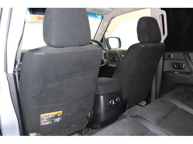 パジェロ ロング　エクシード　キーレス・ＨＩＤライト・ＥＴＣ・保証書／取説／スペアキー有り・下取り車（25枚目）