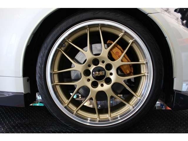 フェアレディＺ バージョンニスモ　タイプ３８０ＲＳ　ＦＵＪＩＴＳＵＢＯエキマニ・Ｍｉｎｅ’ｓフロントパイプ・ａｍｕｓｅフルチタンマフラー・Ｑｕａｎｔｕｍ車高調・ＢＢＳＲＧ－Ｒ１９ＡＷ・ＡＲＣオイルクーラー・ナビＴＶ・Ｂカメラ・保証書／取説／スペアキー有（10枚目）