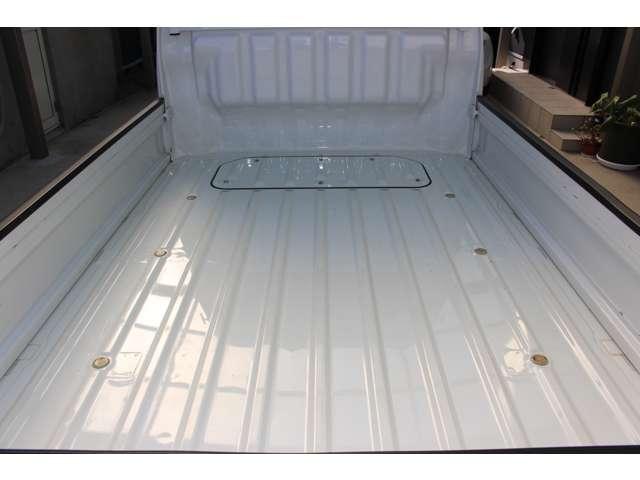 ハイゼットトラック スタンダードＳＡＩＩＩｔ　三方開　オートマ車　パワーウインドウ　エアコン　パワーステアリング　スマートアシスト　積載可能量３５０ｋｇ（8枚目）