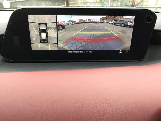 �R�U�O°�r���[���j�^�[�ł͑O�㍶�E�S�̃J�����f�������܂��܂ȑ��s�󋵂ɉ����Đ؂�ւ��ăZ���^�[�f�B�X�v���C�ɕ\�����邱�ƂŁA���Ԏ��⋷�����ł̂���Ⴂ���A���ʂ��̈��������_�i�����ł����S�������߂܂�