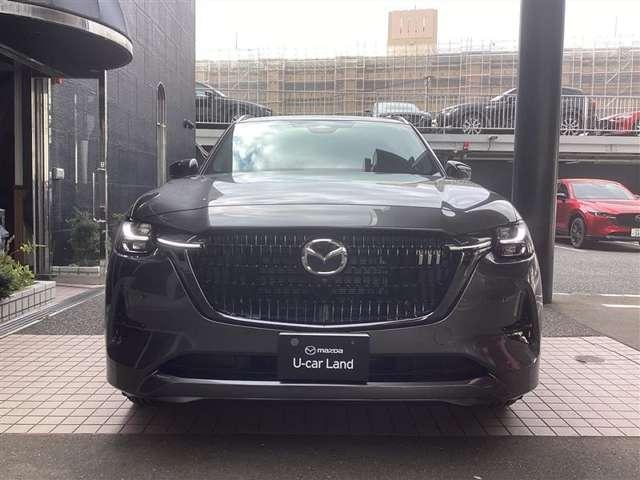 ���C�h�ȃ{�f�B�Ŕ��͂���t�����g�t�F�C�X�I