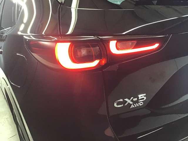ＣＸ－５ ２．２　ＸＤ　スポーツ　アピアランス　ディーゼルターボ　４Ｗ　パワーリフトゲート　ナビ　シートヒーター　Ｂｌｕｅｔｏｏｔｈオーディオ　４ＷＤ　レーダークルーズコントロール　電動シート　横滑り防止　シートヒーター　キーレス　オートマチックハイビーム　ＵＳＢ　ＡＢＳ（9枚目）