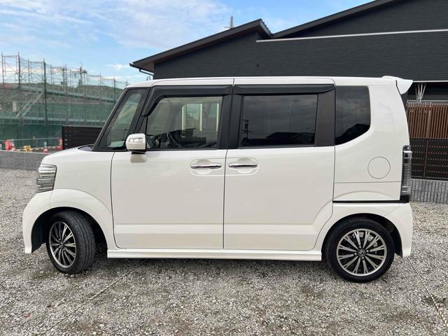 Ｎ－ＢＯＸカスタム Ｇ・ターボＬパッケージ　ＥＴＣ　バックカメラ　両側電動スライドドア　ナビ　ＴＶ　オートクルーズコントロール　オートライト　スマートキー　アイドリングストップ　電動格納ミラー　ベンチシート　ＣＶＴ　ＥＳＣ　ＣＤ　ＤＶＤ再生（24枚目）