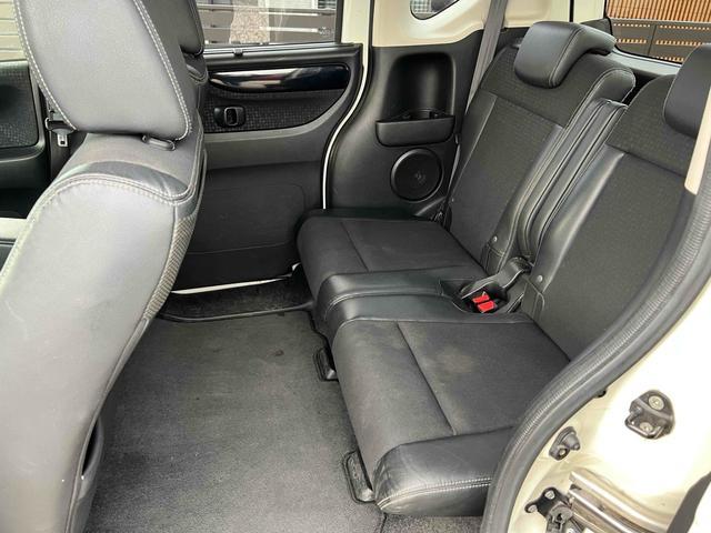 Ｎ－ＢＯＸカスタム Ｇ・ターボＬパッケージ　ＥＴＣ　バックカメラ　両側電動スライドドア　ナビ　ＴＶ　オートクルーズコントロール　オートライト　スマートキー　アイドリングストップ　電動格納ミラー　ベンチシート　ＣＶＴ　ＥＳＣ　ＣＤ　ＤＶＤ再生（31枚目）
