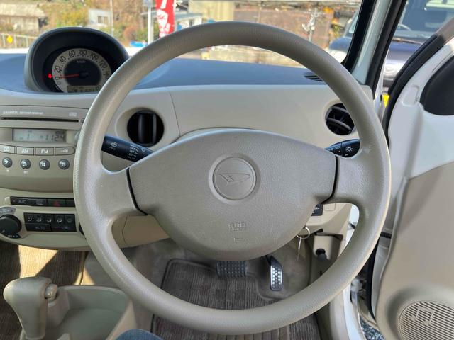 エッセ グレードＸ　キーレスエントリー　電動格納ミラー　ＡＴ　ＣＤ　エアコン　パワーウィンドウ（3枚目）