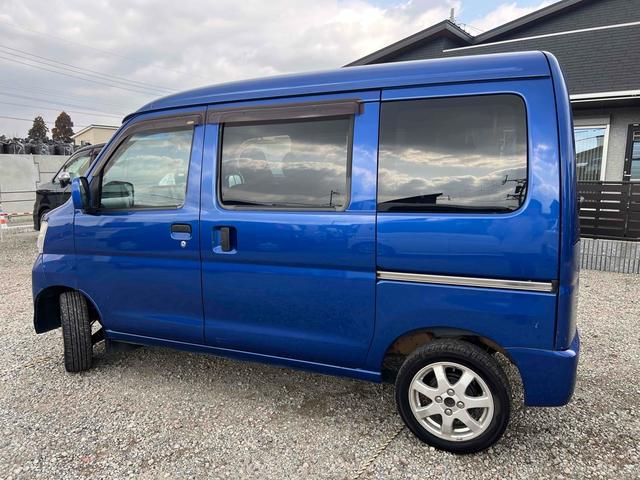 ハイゼットカーゴ 　軽バン　ＡＴ　ＥＴＣ　ナビ　ＴＶ　両側スライドドア　キーレスエントリー　電動格納ミラー　アルミホイール　エアコン　パワーウィンドウ　運転席エアバッグ　助手席エアバッグ　ＣＤ　ＵＳＢ（7枚目）