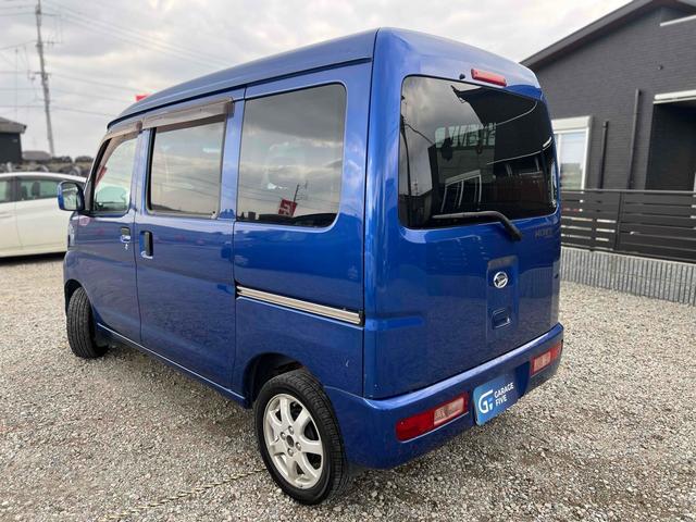 ハイゼットカーゴ 　軽バン　ＡＴ　ＥＴＣ　ナビ　ＴＶ　両側スライドドア　キーレスエントリー　電動格納ミラー　アルミホイール　エアコン　パワーウィンドウ　運転席エアバッグ　助手席エアバッグ　ＣＤ　ＵＳＢ（9枚目）