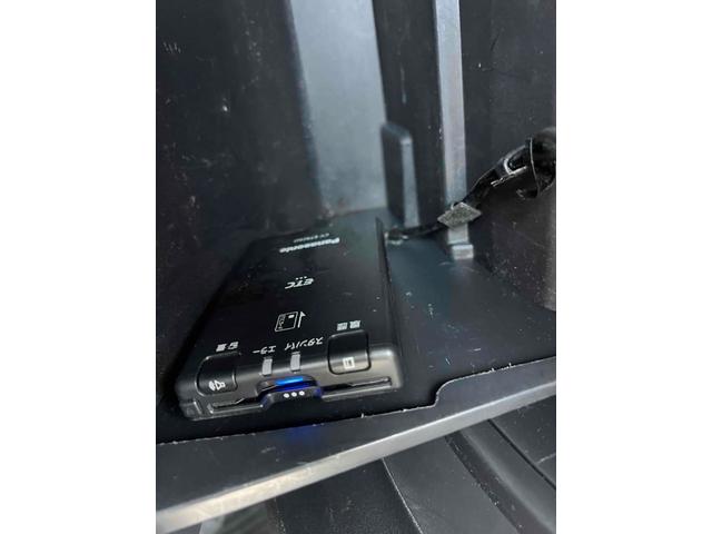 タント カスタムＸ　ＥＴＣ　電動スライドドア　スマートキー　ベンチシート　ＣＶＴ　アルミホイール　エアコン　パワーウィンドウ（9枚目）