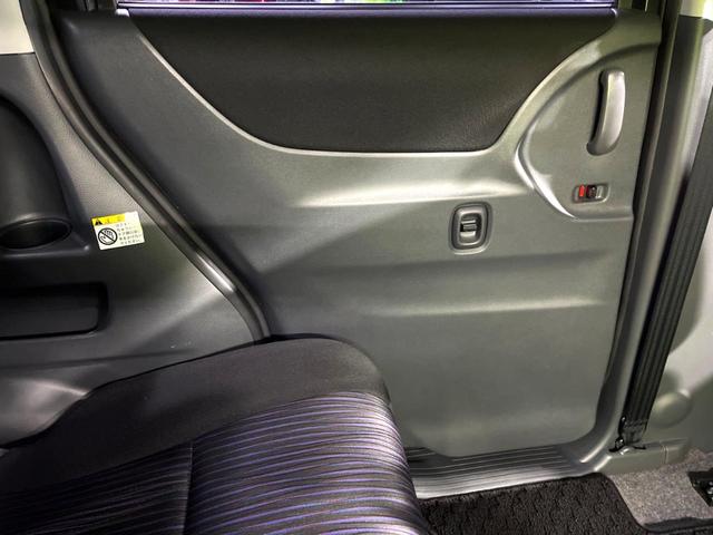 ベースグレード SDナビ 両側電動ドア 禁煙車 Bluetooth再生 ETC HIDヘッド/フォグライト オートライト 純正15AW スマートキー オートエアコン 革巻きステアリング 電動格納ミラー(36枚目)