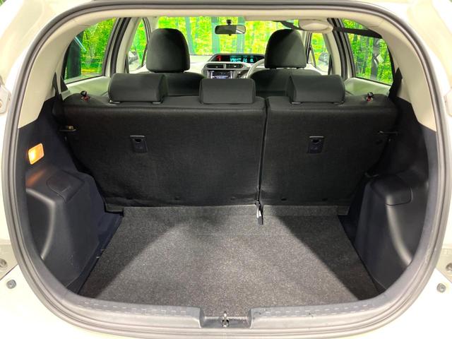S 純正ナビ Bluetooth接続 オートエアコン 禁煙車 シートリフター USB入力端子 プライバシーガラス 電動格納ミラー 横滑り防止装置 盗難防止装置 衝突安全ボディ(9枚目)