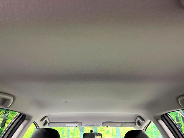 S 純正ナビ Bluetooth接続 オートエアコン 禁煙車 シートリフター USB入力端子 プライバシーガラス 電動格納ミラー 横滑り防止装置 盗難防止装置 衝突安全ボディ(25枚目)