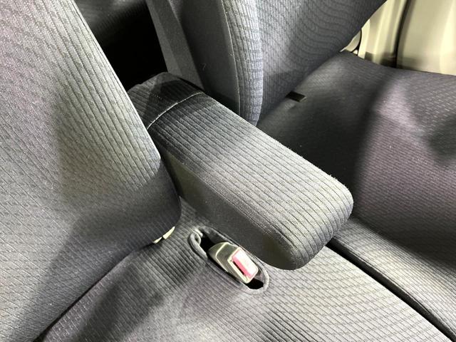 FXリミテッド ETC 禁煙車 純正14インチアルミ オートエアコン スマートキー 革巻きステアリング CDオーディオ ベンチシート シートリフター プライバシーガラス ドアバイザー シートアンダーボックス(26枚目)