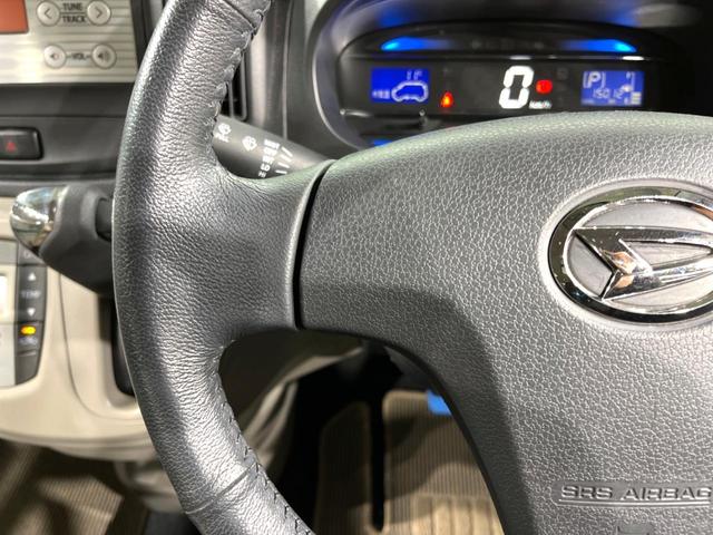 G 禁煙車 純正14インチアルミ オートエアコン アイドリングストップ 革巻きステアリング シートリフター 純正CDオーディオ ウィンカーミラー セキュリティアラーム プライバシーガラス ドアバイザー(25枚目)